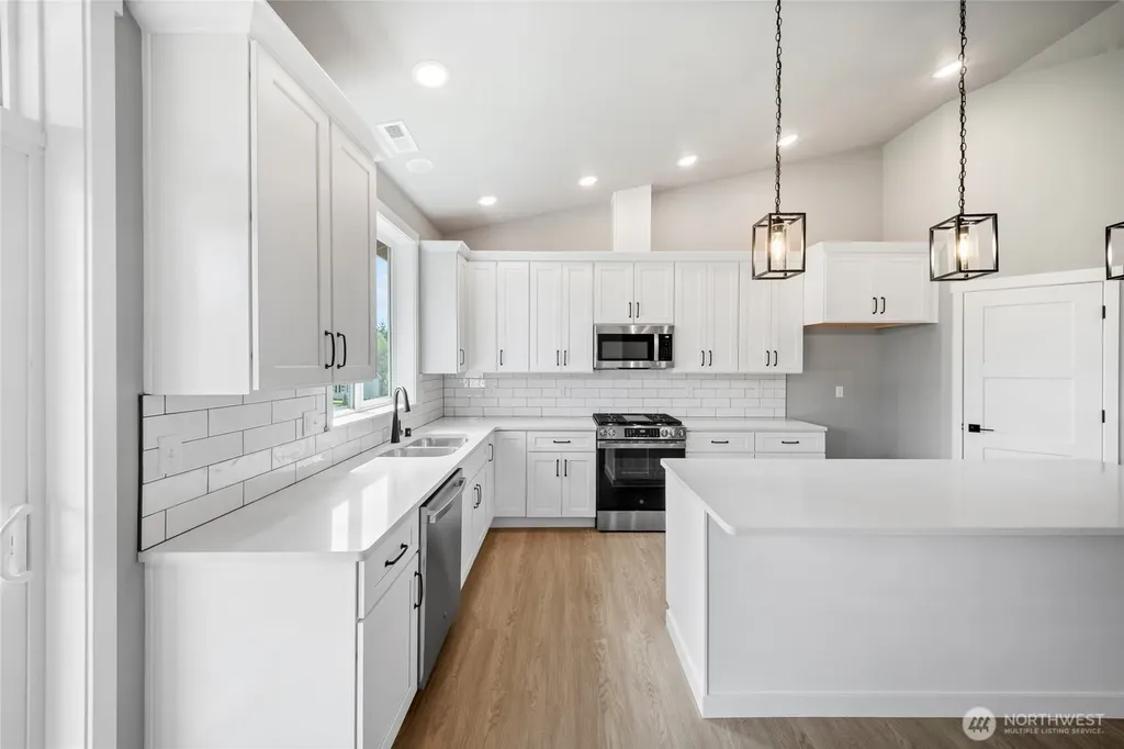 103 Sequoia Lane Onalaska WA 98570
