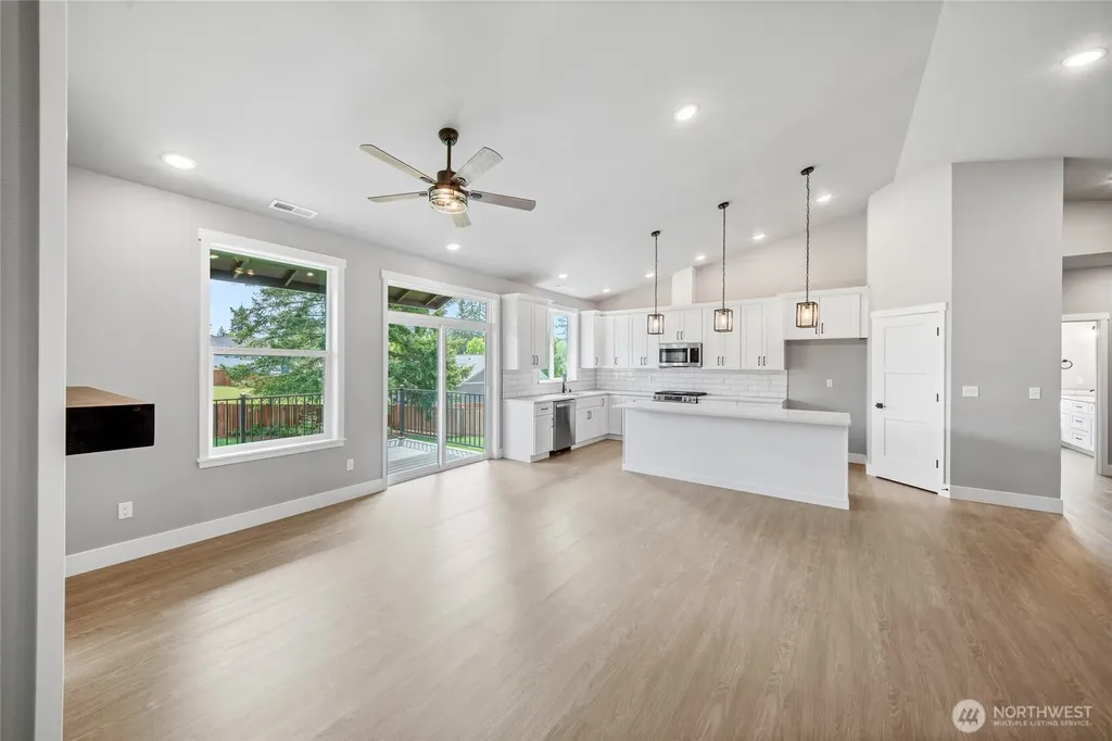 103 Sequoia Lane Onalaska WA 98570