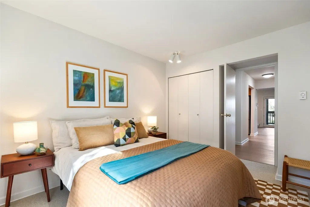 10419 NE 32nd Place Bellevue WA 98004