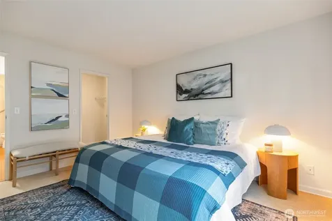 10419 NE 32nd Place Bellevue WA 98004