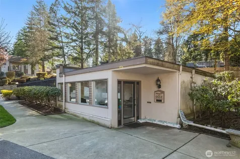 10419 NE 32nd Place Bellevue WA 98004