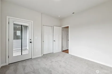 18351 134th Avenue E Puyallup WA 98374
