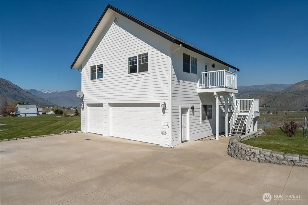 1190 Summit Boulevard Manson WA 98831