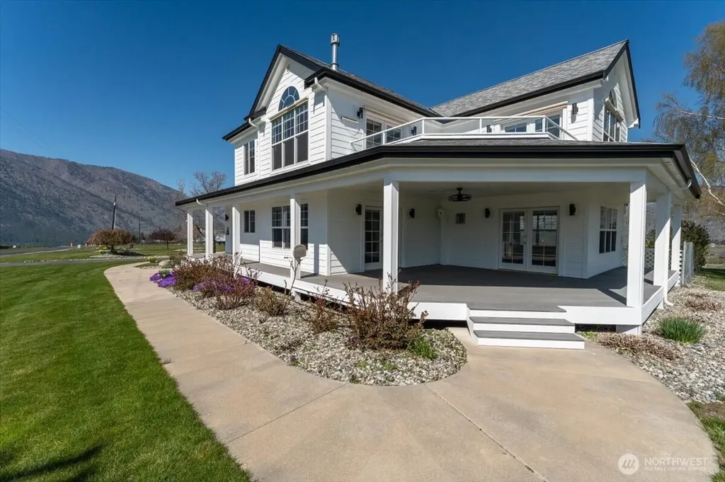 1190 Summit Boulevard Manson WA 98831