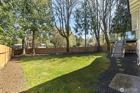 10518 165th Place NE Redmond WA 98052