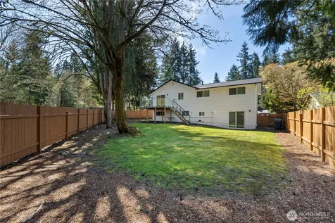 10518 165th Place NE Redmond WA 98052