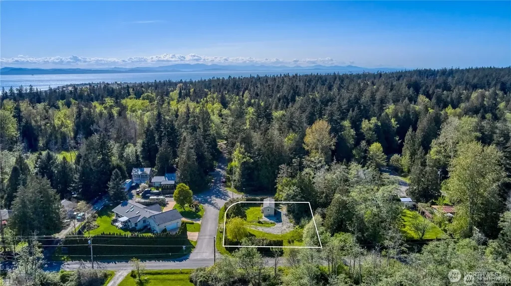 500 Moose Trail Point Roberts WA 98281