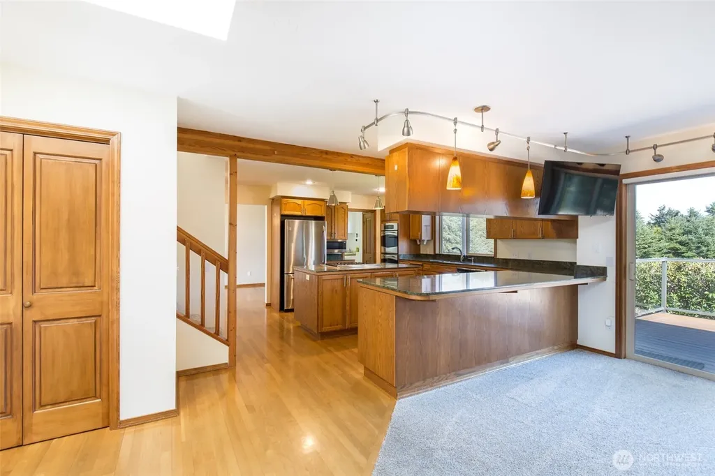 81 Bon Jon View Way Sequim WA 98382
