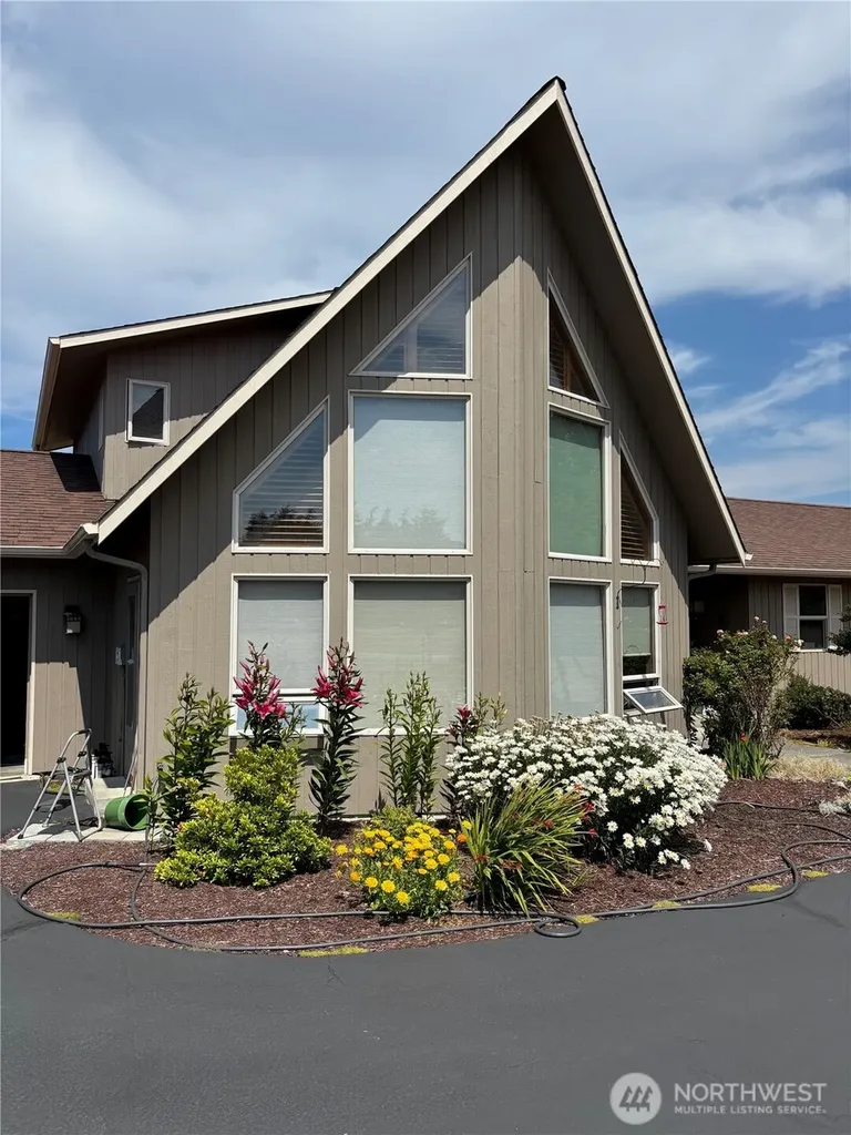 81 Bon Jon View Way Sequim WA 98382