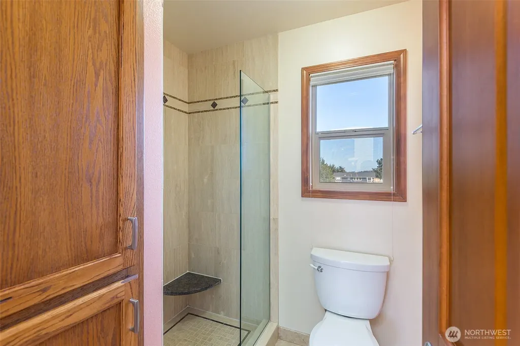 81 Bon Jon View Way Sequim WA 98382