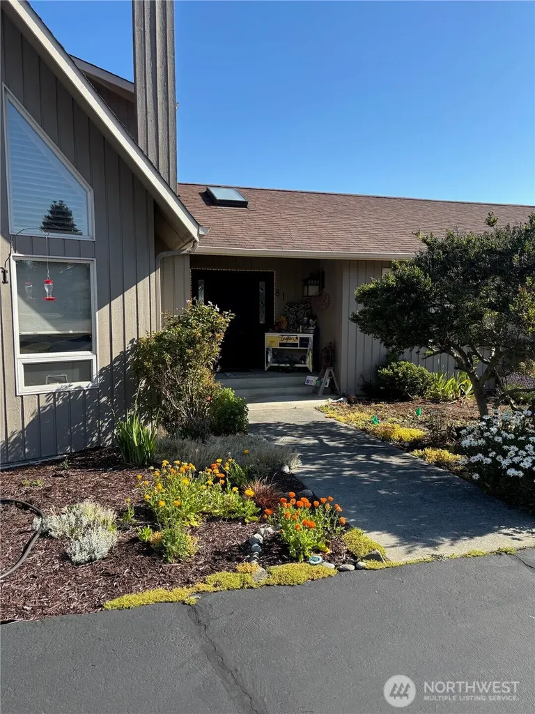 81 Bon Jon View Way Sequim WA 98382