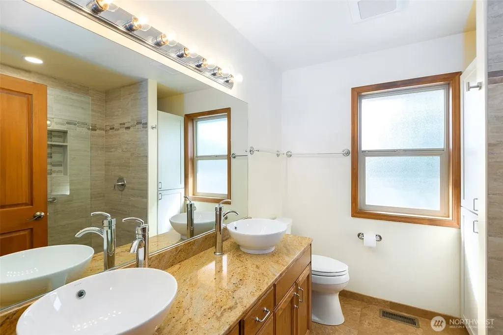 81 Bon Jon View Way Sequim WA 98382