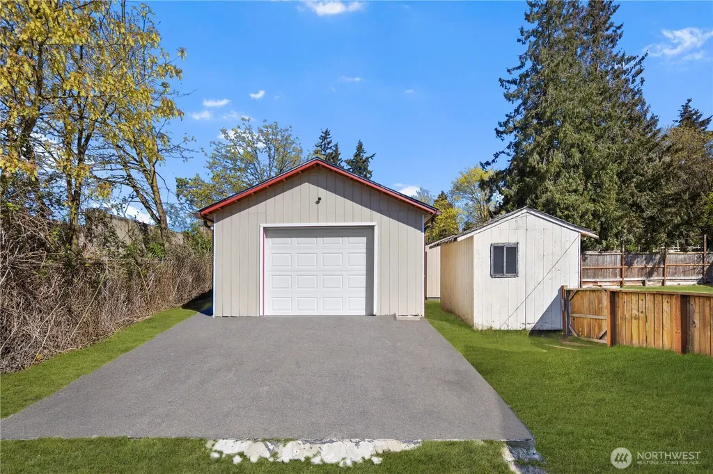 3206 S 221st Street Seatac WA 98198