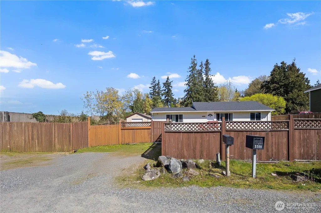 3206 S 221st Street Seatac WA 98198