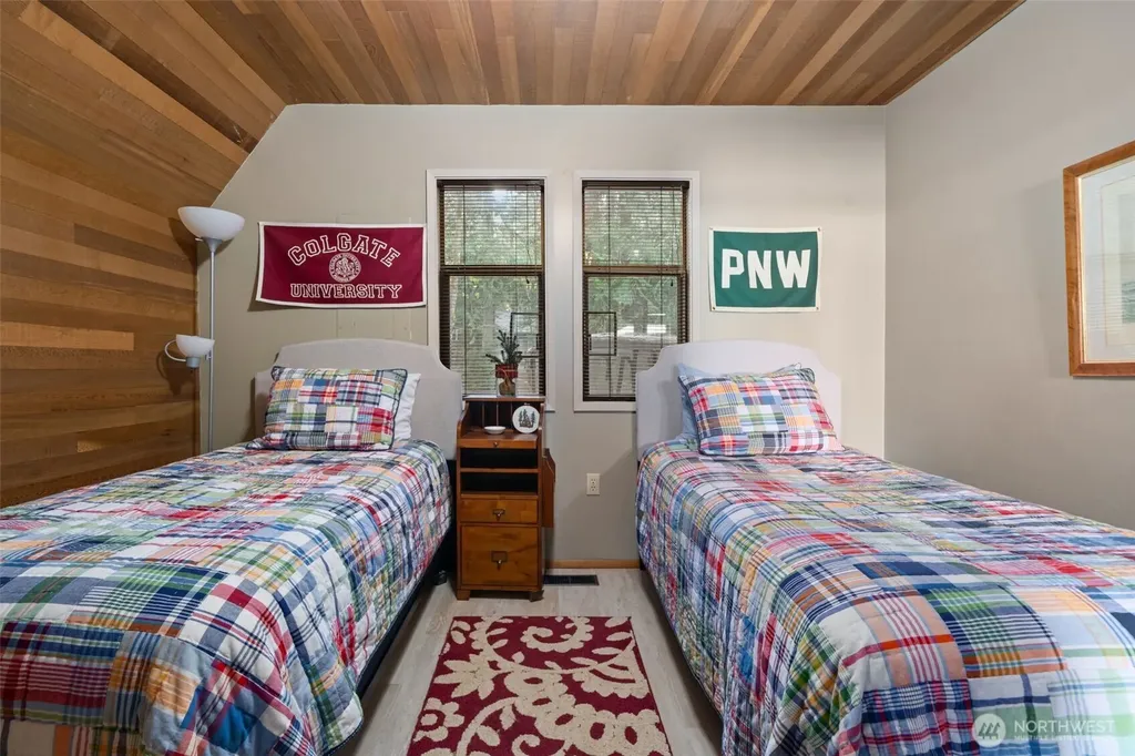 362 E Pointes Drive E Shelton WA 98584