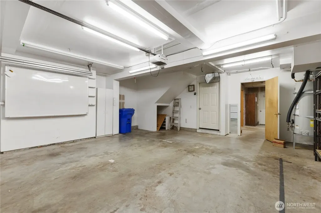 23321 60th Place S Kent WA 98032