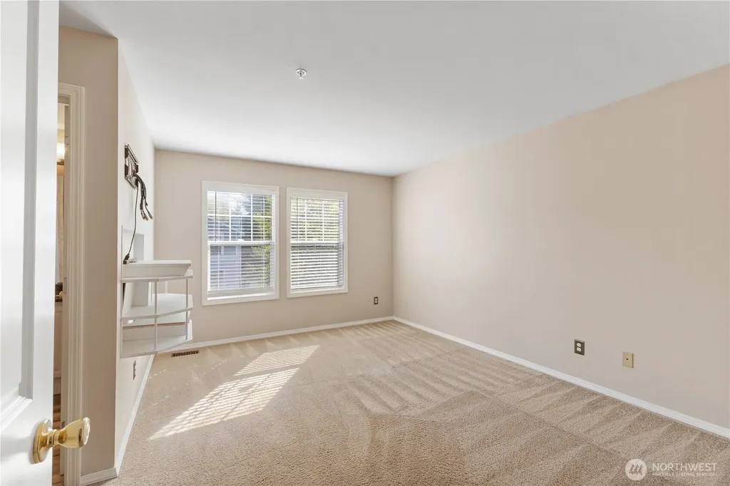 23321 60th Place S Kent WA 98032