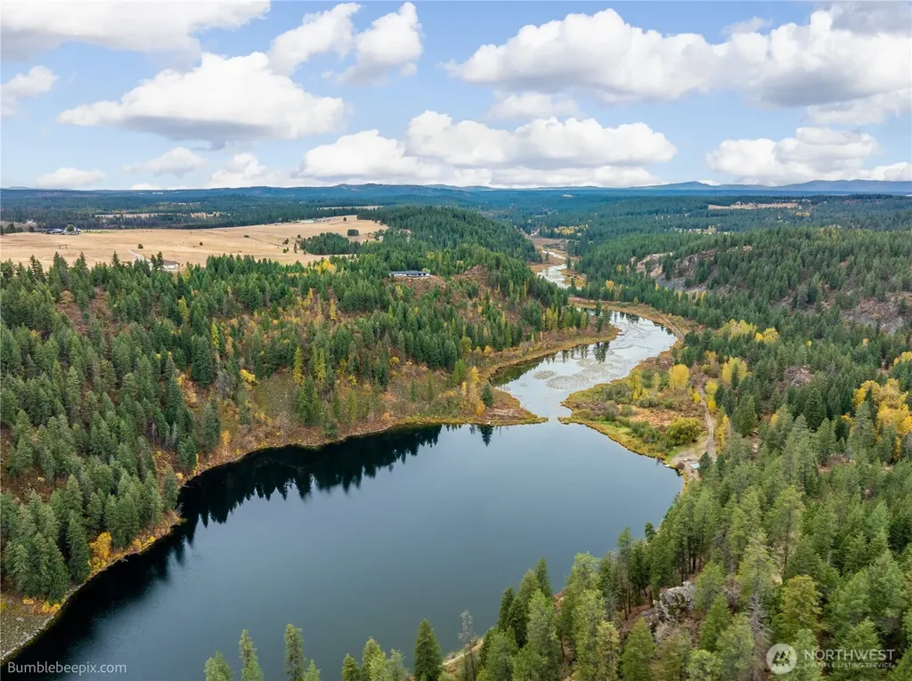 0 Chain Lake Drive Elk WA 99009