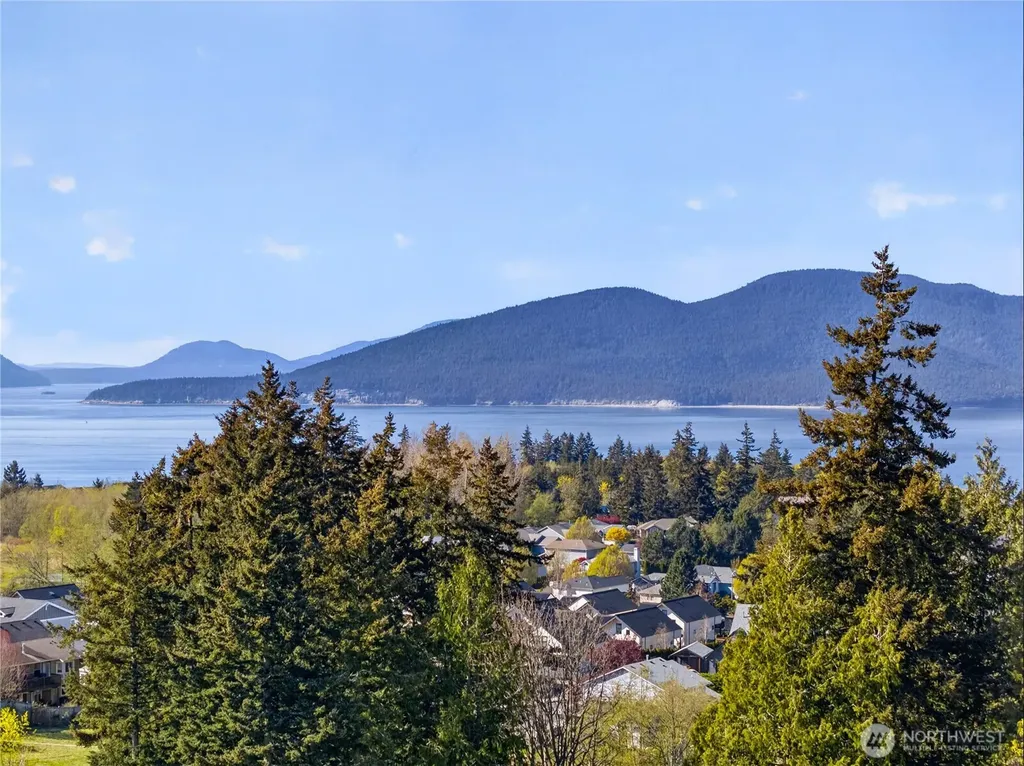 2311 Antone Way Anacortes WA 98221