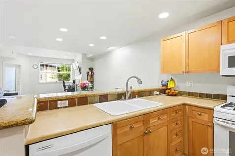 1000 Cabin Creek Lane SW Issaquah WA 98027