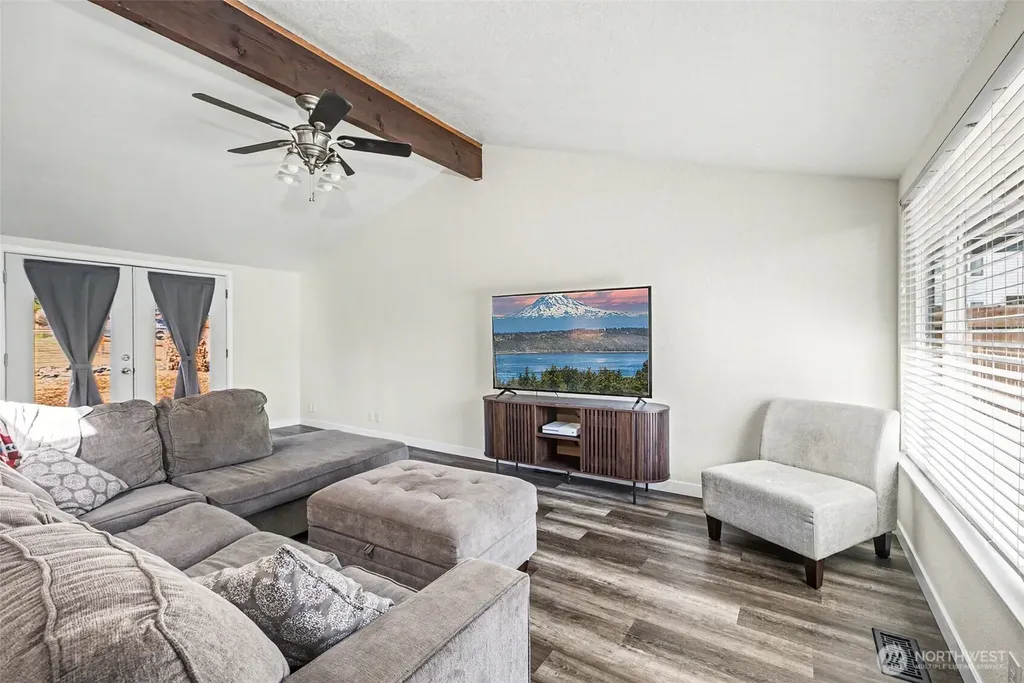 12211 109th Avenue Ct E Puyallup WA 98374