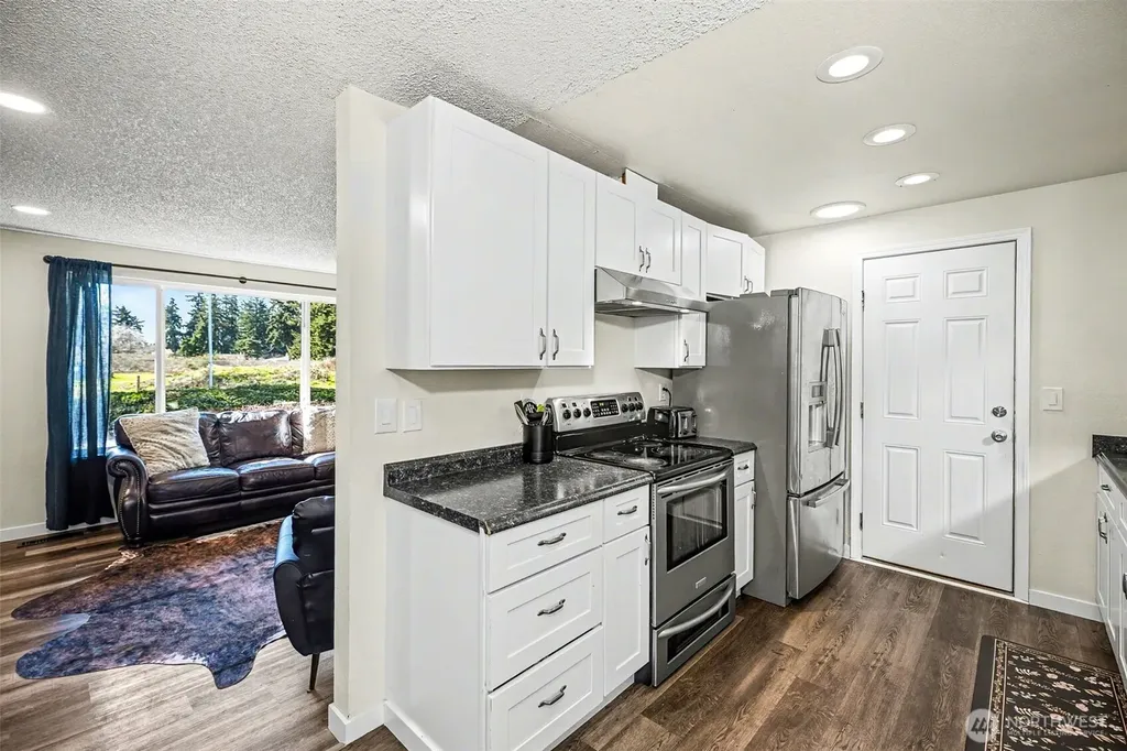 12211 109th Avenue Ct E Puyallup WA 98374