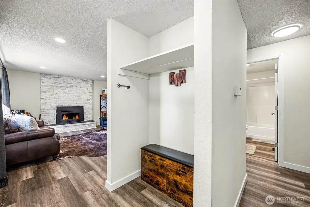 12211 109th Avenue Ct E Puyallup WA 98374