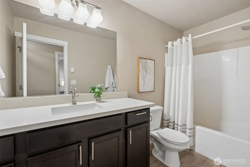 320 E Road Of Tralee Shelton WA 98584