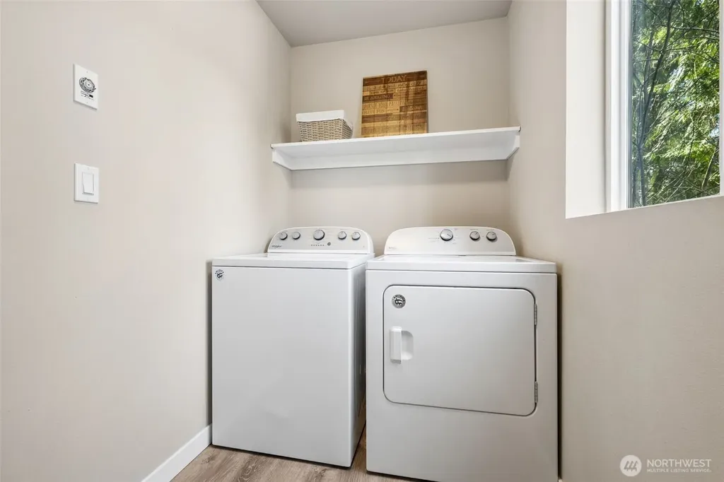 320 E Road Of Tralee Shelton WA 98584