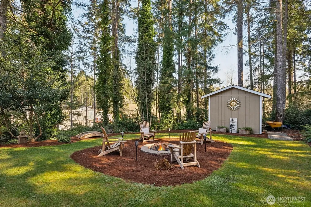 320 E Road Of Tralee Shelton WA 98584