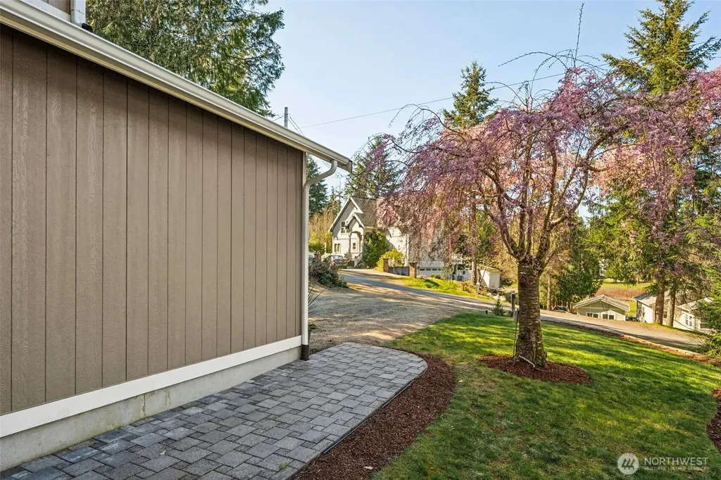 320 E Road Of Tralee Shelton WA 98584