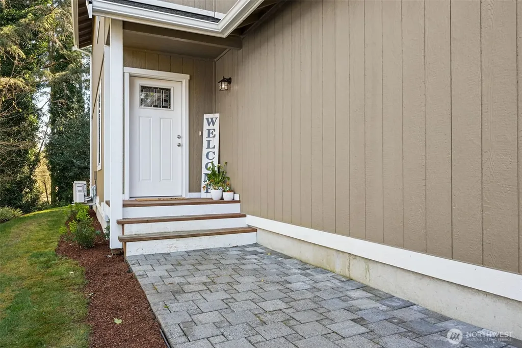 320 E Road Of Tralee Shelton WA 98584