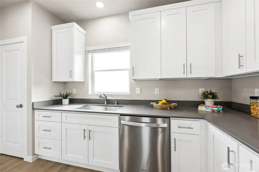 1106 138th Place SW Lynnwood WA 98087
