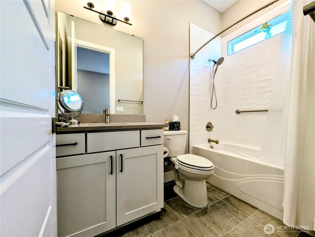 15528 174th Avenue Ct E Bonney Lake WA 98391