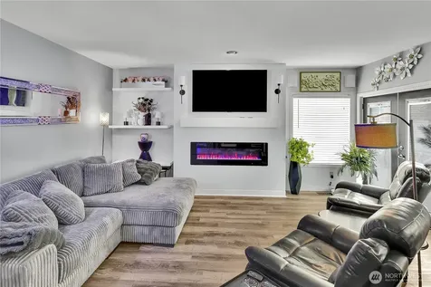 3214 17th Street Place SE Puyallup WA 98374