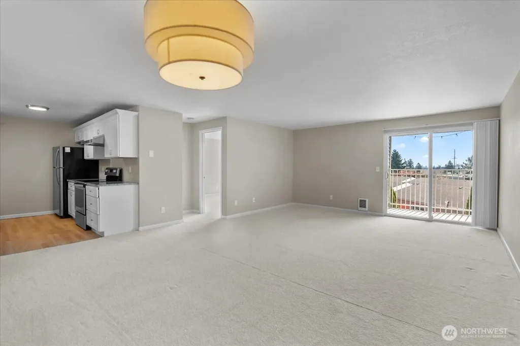 9815 Holly Drive Everett WA 98204