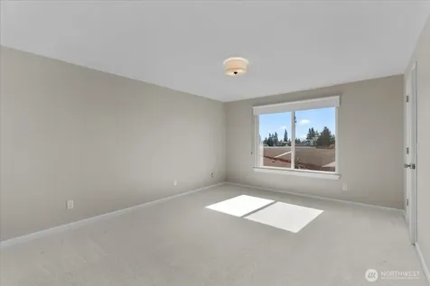 9815 Holly Drive Everett WA 98204
