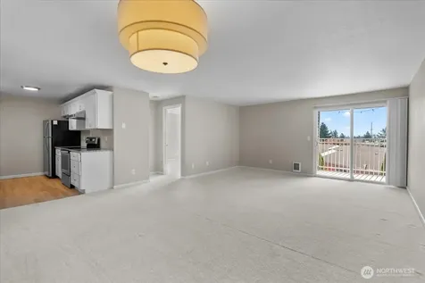 9815 Holly Drive Everett WA 98204