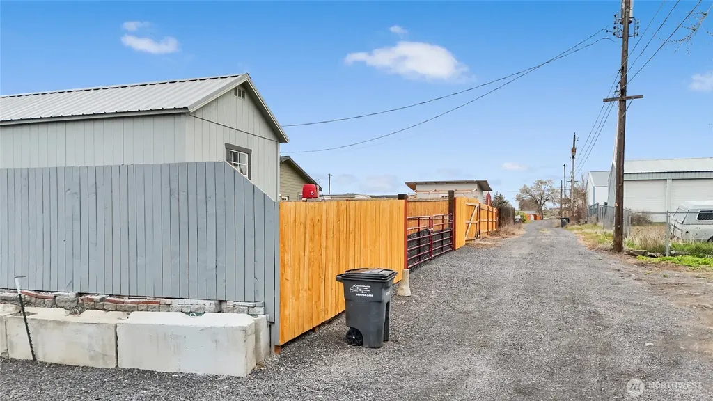 423 2nd Avenue SE Soap Lake WA 98851