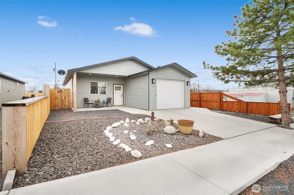 423 2nd Avenue SE Soap Lake WA 98851