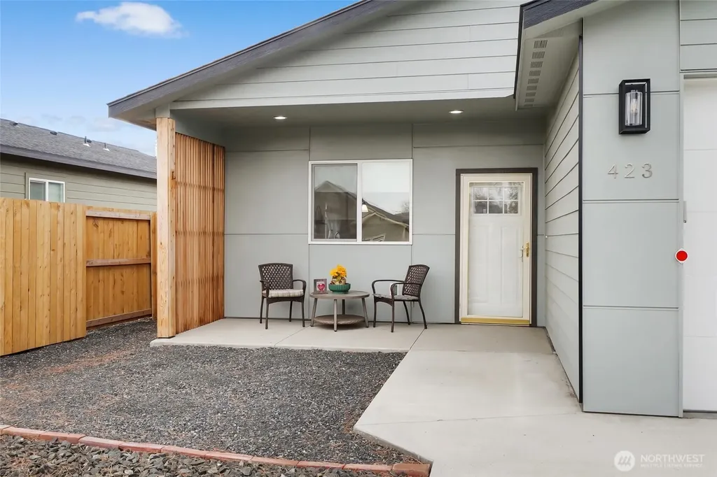 423 2nd Avenue SE Soap Lake WA 98851