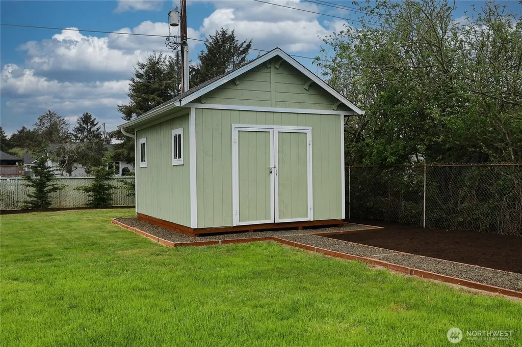 286 Point Brown Avenue SE Ocean Shores WA 98569
