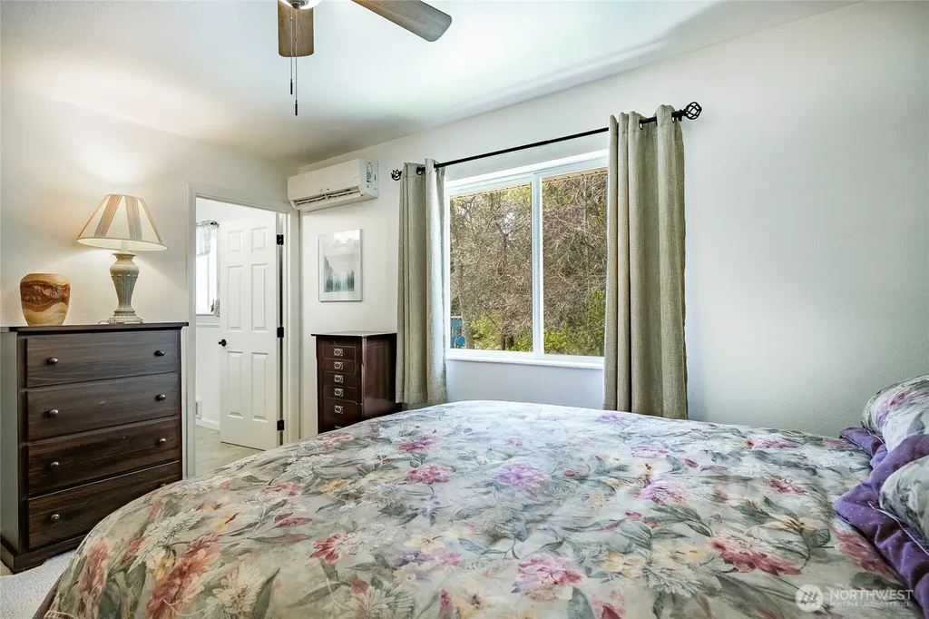 8209 Comox Road Birch Bay WA 98230
