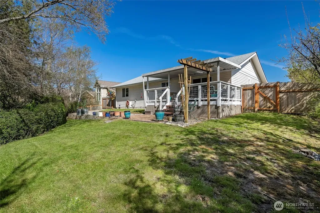 8209 Comox Road Birch Bay WA 98230