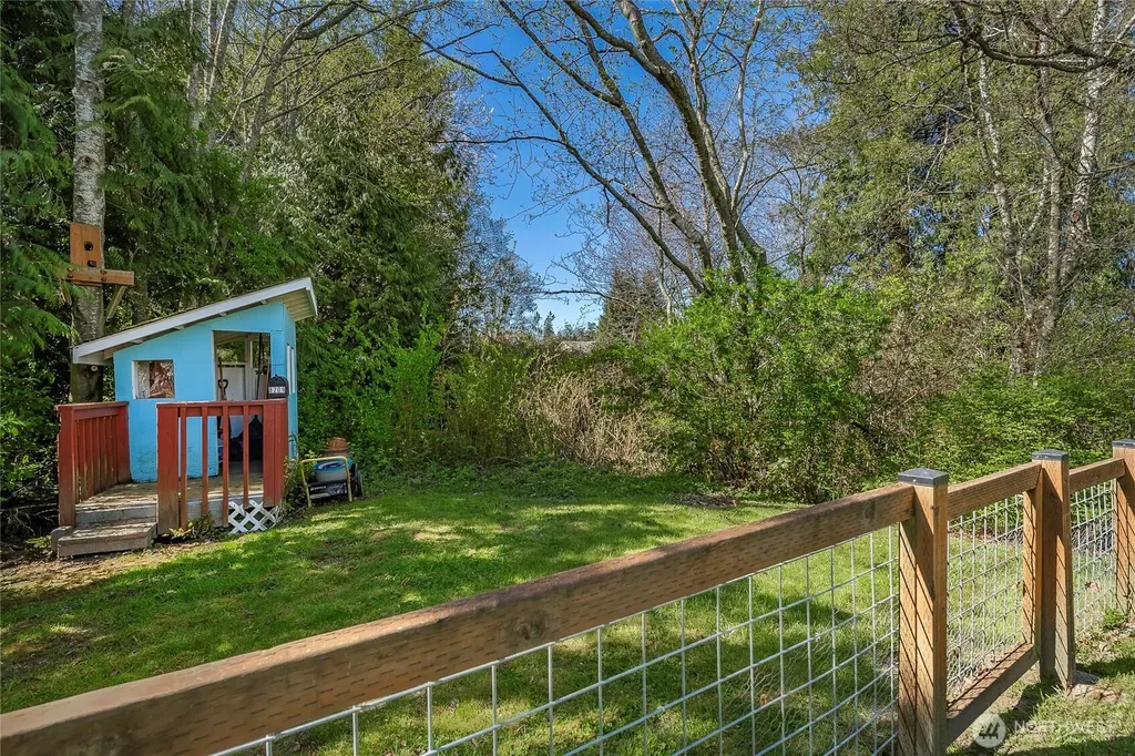 8209 Comox Road Birch Bay WA 98230