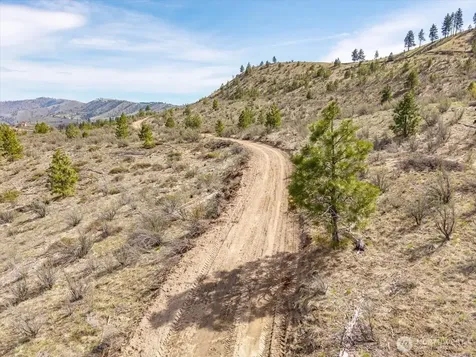 1 Bear Mountain Road Chelan WA 98816