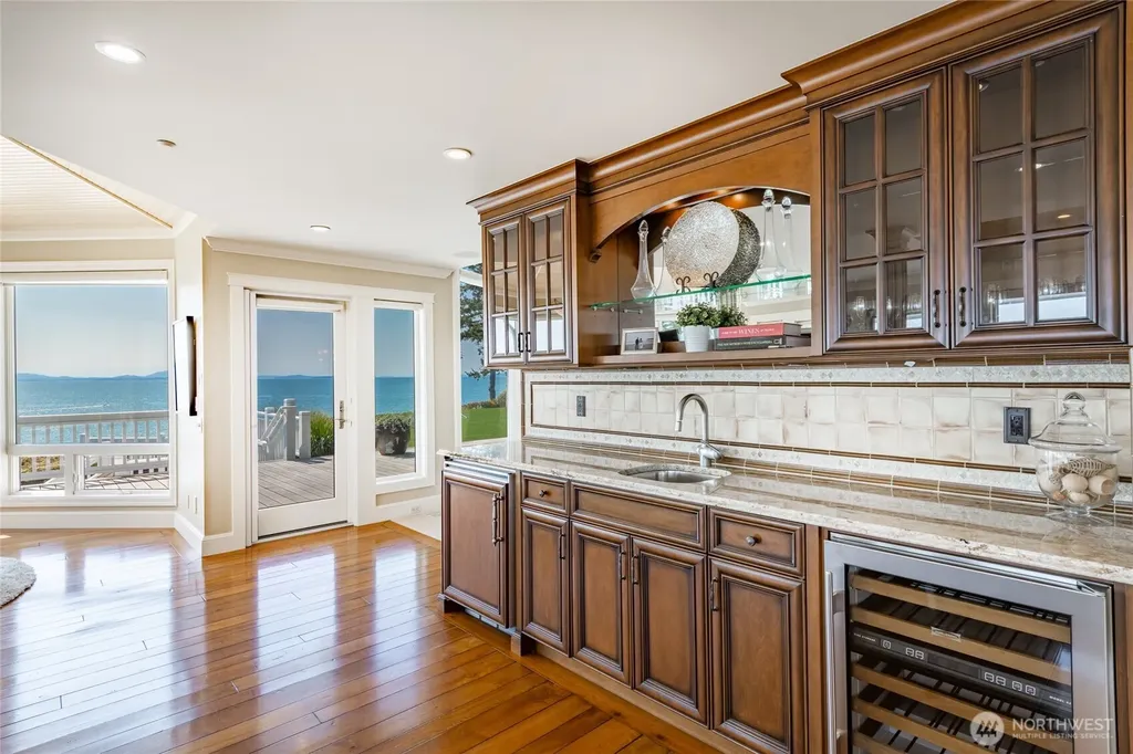 5685 Nakat Way Blaine WA 98230