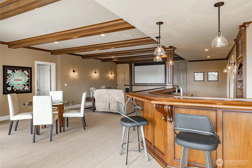5685 Nakat Way Blaine WA 98230