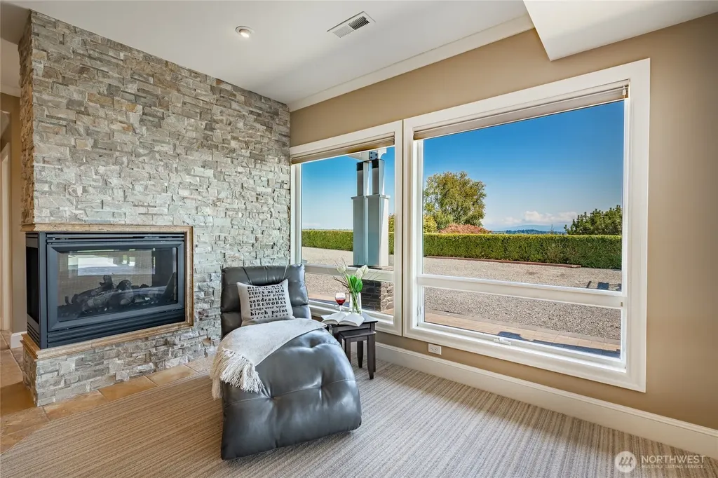 5685 Nakat Way Blaine WA 98230