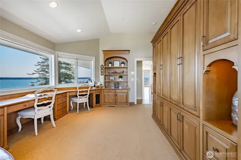 5685 Nakat Way Blaine WA 98230